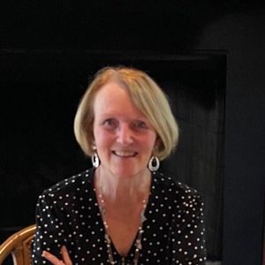 Meet your Posher, Elaine